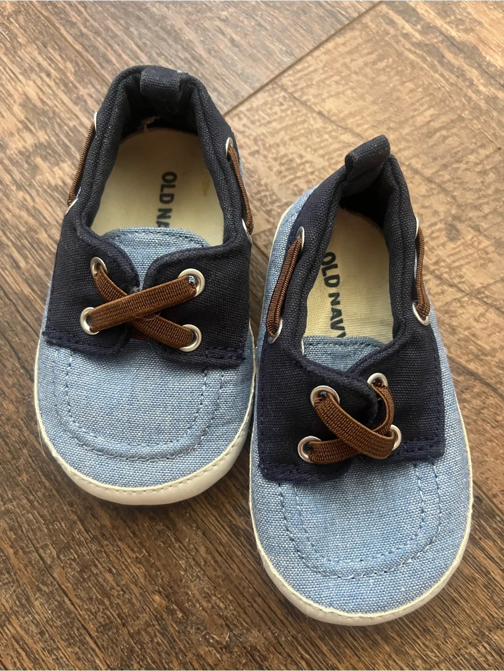 Old Navy Light Blue and Navy Canvas Kids Sneakers
